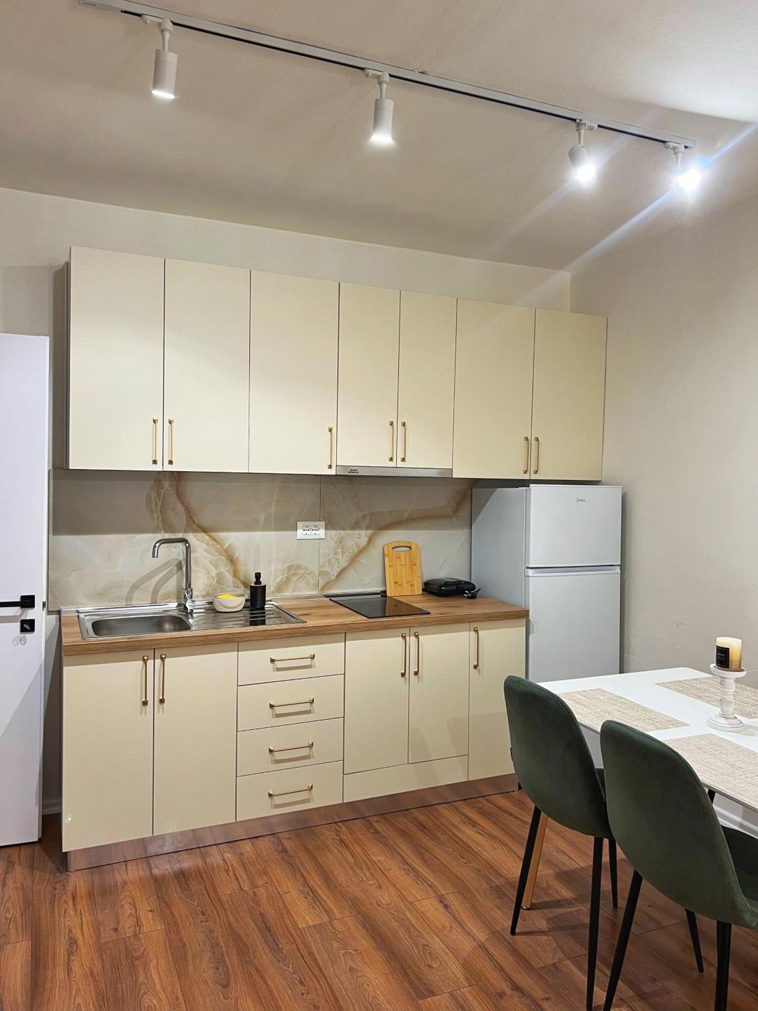 Boho Cane Apartment Τίρανα Εξωτερικό φωτογραφία